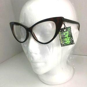 Tortoise Print Cat Eye Glasses